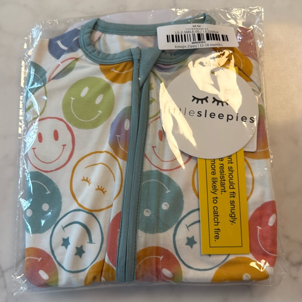 NWT Little Sleepies Emoji Zippy